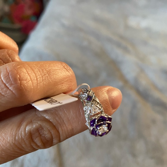 Ring - Picture 7 of 7